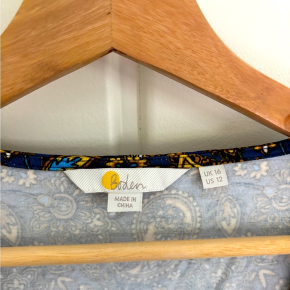 Boden twist knot at front blue yellow floral crop top size 12 - Picture 2 of 6